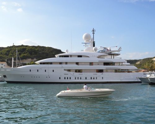 Yacht Fit-Out: Luxury Baize