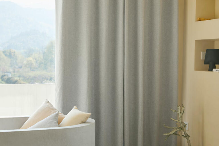 thermal curtains saving energy